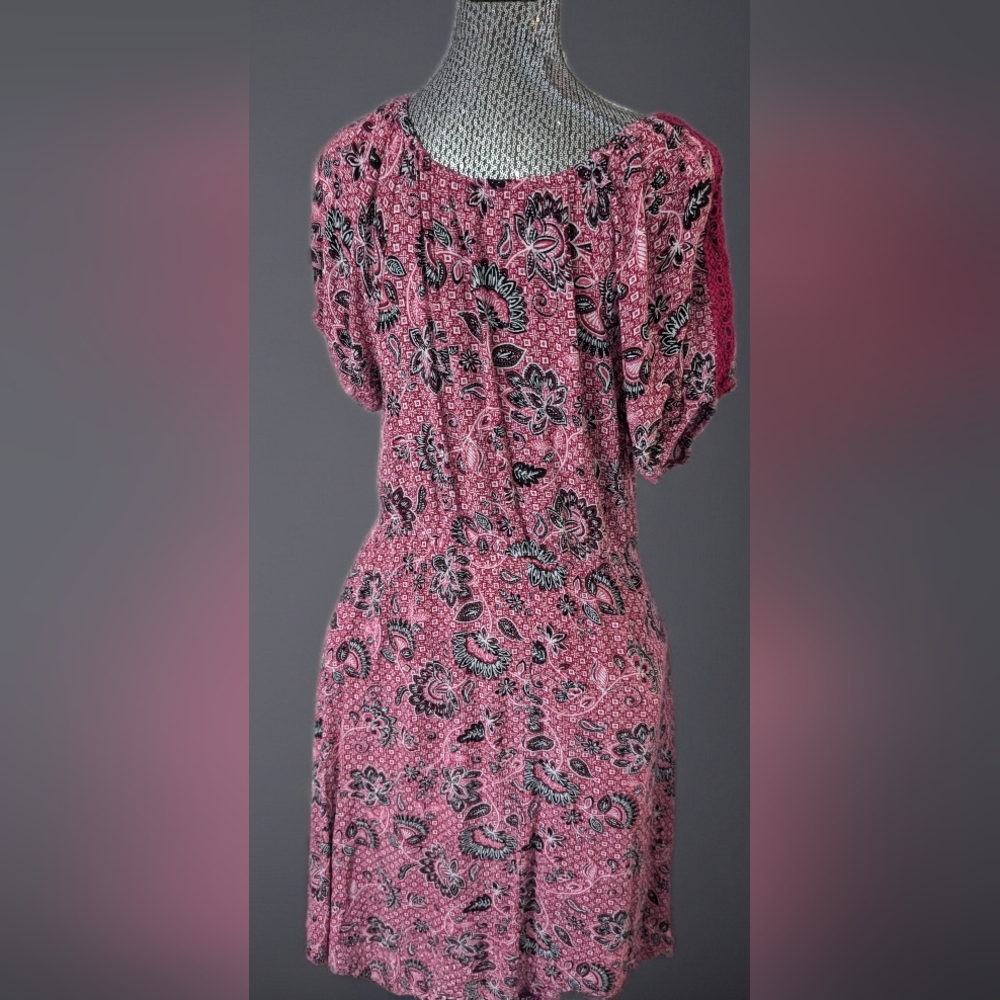 Adrienne Vittadini Pink and Black Paisley Mini Dress - Picture 2 of 4